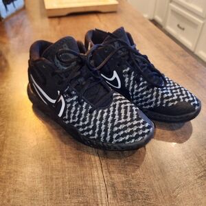 Nike KD High Top Basketball Sneakers with Chevron Pattern